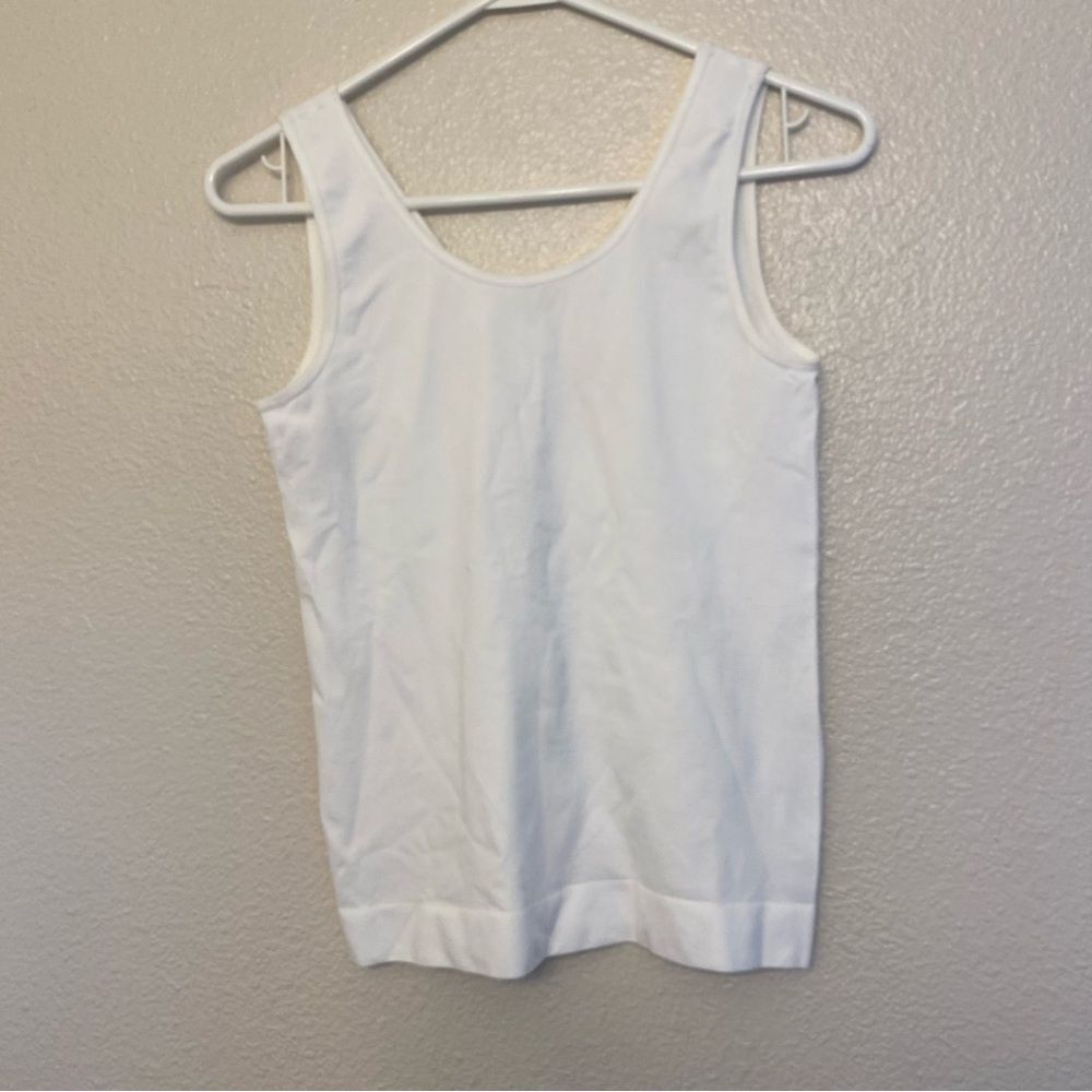 Vanity Fair Camisole Tops wide strap crew Tank Top Cami seamless white 17684 M - Picture 2 of 7